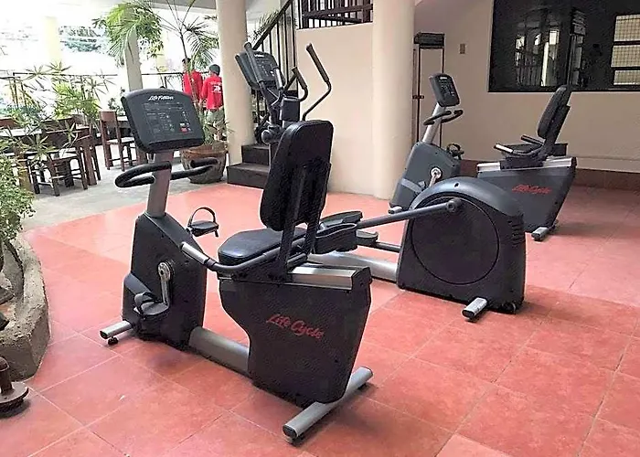 Hotel Kiwi 2*